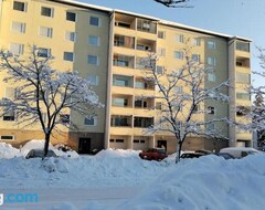 Koko talo/asunto Valoisa & Tilava 3.krs Kaksio, Lasitettu Parveke (Kouvola, Suomi)