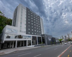 Hotelli Hotel Caiuá Blumenau (Blumenau, Brasilia)