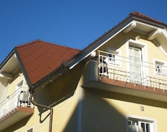Koko talo/asunto 2 Lovely apartments just a stones throw from the world famous Lake Bled (Bled, Slovenia)