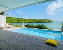 Khách sạn Villa Nala Seaside, Swimming Pool, Standing And Relaxation Facing The Lagoon And The Islets (Le Robert, French Antilles)