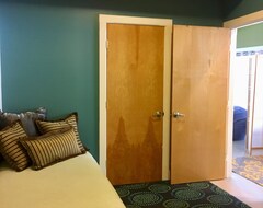 Cijela kuća/apartman Suite With A Sweet View. Private, Close To Town With Spatcular Vistas (Shelburne Falls, Sjedinjene Američke Države)