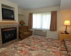 Hotel Gateway Lodge & Suites (Orr, USA)