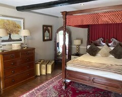 The George Hotel (Castle Cary, United Kingdom)
