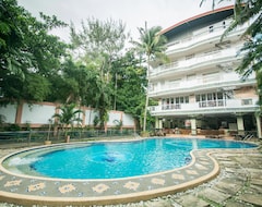 Hotel Grand Boracay Resort (Balabag, Filipinas)