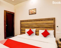 Khách sạn Oyo Flagship 81503 Hotel Sangam Palace (Allahabad, Ấn Độ)
