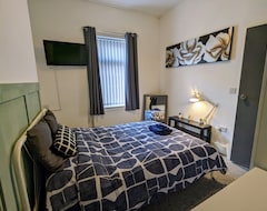 Tüm Ev/Apart Daire Stylish Double En Suite Room In A Central Location With Fantastic Facilities. (Barrow-in-Furness, Birleşik Krallık)