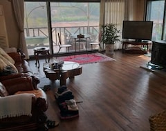 Bed & Breakfast Jecheon Noksu And Cheongsan House Pension (Jecheon, Corea del Sur)