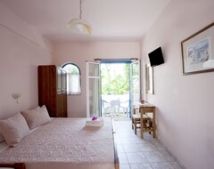 Khách sạn Stefano Apartments (Naoussa, Hy Lạp)