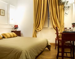 Hotel Domus Mazzini (Rome, Italy)