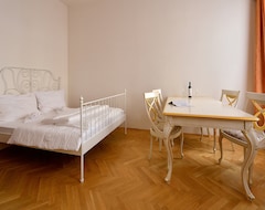 Aparthotel Charming & Cozy Ambiente Apartments (Bratislava, Slovačka)