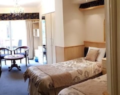 Khách sạn Hotel Clifton Park (St Annes, Vương quốc Anh)