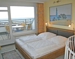 Hele huset/lejligheden Penthousewohnung With W-lan - 2 Bedrooms - 2 Balconies - Penthousewohnung With Dream View On Port- With W-lan (Damp, Tyskland)