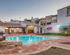 Toàn bộ căn nhà/căn hộ Stunning Holiday Home “villa Godoy” With Wi-fi, Garden, Terrace & Pool; Parking Available, Pets Allowed Upon Request (Periana, Tây Ban Nha)