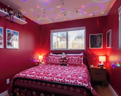 Cijela kuća/apartman Xmas House - Game Room, King Bed (Lake St. Louis, Sjedinjene Američke Države)