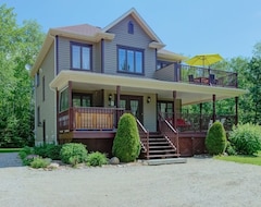Entire House / Apartment Lescapade, Charlevoix (Caron Brook, Canada)
