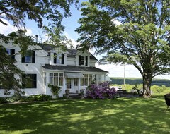 Hotel Enfield Manor (Newfield, USA)