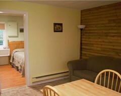 Toàn bộ căn nhà/căn hộ 3,5 Stars Cottage - Forest & Lake Pei Cottages - Kozy Corner -1 Bedroom (Murray Harbour, Canada)