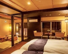 Ryokan Yukai Resort Premium Miyoshiya (Shinonsen, Japonya)