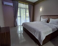 Khách sạn Oyo 92247 Penginapan Thoybah Syariah (Kampar, Indonesia)
