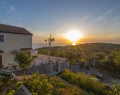 Hotel Villa Isavros, Privacy, Amazing Views, Lovely Pool, Sunsets (Gaios, Grækenland)