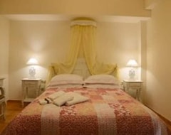 Gæstehus Focalion Castle Luxury Suites (Pyrgos Dirou, Grækenland)