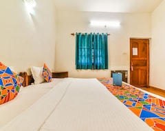 Hotel FabExpress Vagator Cottage (Anjuna, Indien)