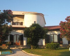 Hotel Ubytovani U Kebrlu (Lourinha, Portugal)
