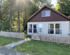 Entire House / Apartment Cottage Rental - Bancroft, Ontario, Canada (Bancroft, Canada)