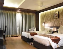 Hotel Costa Riviera (Varanasi, India)