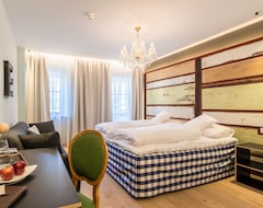 Hotelli Adler Suite & Stube (Niederdorf, Italia)