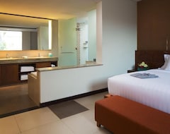1 Suite Room Hotel & Spa Legian (Badung, Indonesia)