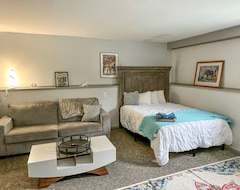 Otel Two Bedroom Suite - 5 Minute Walk From Downtown Ellicottville - Timberline Lodge (Ellicottville, ABD)