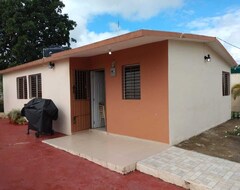 Cijela kuća/apartman Cheerful 3-bedroom Home In The Heart Of The Dominican Republic Close To It All!! (Monte Plata Town, Dominikanska Republika)