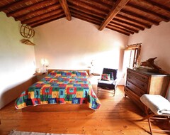 Entire House / Apartment Authentic Tuscan Country Home Situated Between Pistoia And Lucca (Pescia, Italy)