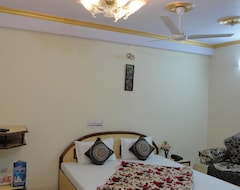 Hotel Swarajya Palace (Agra, India)
