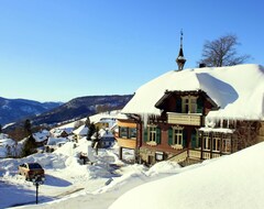 Hotel & Chalets Herrihof - For 1-8 Persons, Natural-chalets With Mountain Panorama (Todtnau, Njemačka)