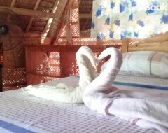 Resort/Odmaralište Kokonut Hut Retreat & Camping Site Rental (Romblon, Filipini)