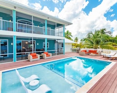 Toàn bộ căn nhà/căn hộ S'Kai Fall: Newly Renovated Beach House W/Private Pool, Beachfront, Dock & Free Kayaks (North Side, Lesser Antilles)