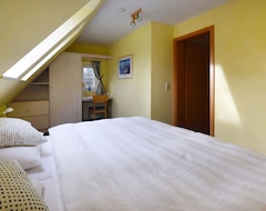 Tüm Ev/Apart Daire Comfortable Holiday Home Half For Max. 6 Persons, Sauna, Wlan, Terrace (Prerow, Almanya)