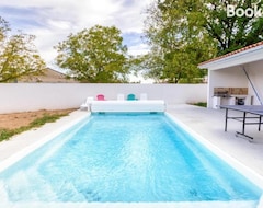 Cijela kuća/apartman Beautiful Home In Albi With Outdoor Swimming Pool, Wifi And 5 Bedrooms (Albi, Francuska)