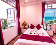 Hotel Zion Beach (Da Nang, Vietnam)