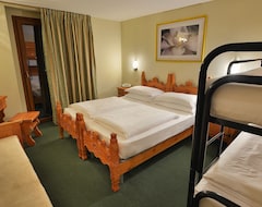 Khách sạn Hotel Loredana (Livigno, Ý)