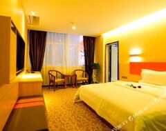 Hotel 7 Days Premium (Shihezi Youqi Square Junken Museum) (Shihezi, China)