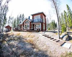 Koko talo/asunto Seaside Villa With Own Beach (Vöyri, Suomi)