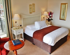 Khách sạn Watersedge Hotel (Cobh, Ai-len)
