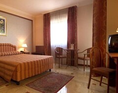 Hotelli Hotel Palace 2000 (Pomezia, Italia)