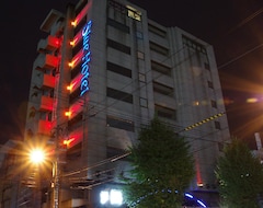 Bluehotel Sju(:)Pri:m (Adult Only) (Sapporo, Japonya)
