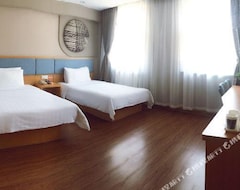 Hotel Home Inn (Shenyang Jinqiao Road Branch) (Shenyang, China)