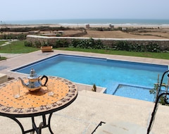 Cijela kuća/apartman Riad / Villa Anis On The Edge Of The Ocean, Calm And Serenity (Talmest, Maroko)