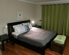 Hele huset/lejligheden Forest Setting, Pool, Cabana, Hot Tub, Netflix/foxtel/wifi, King Size Bed (Helensvale, Australien)